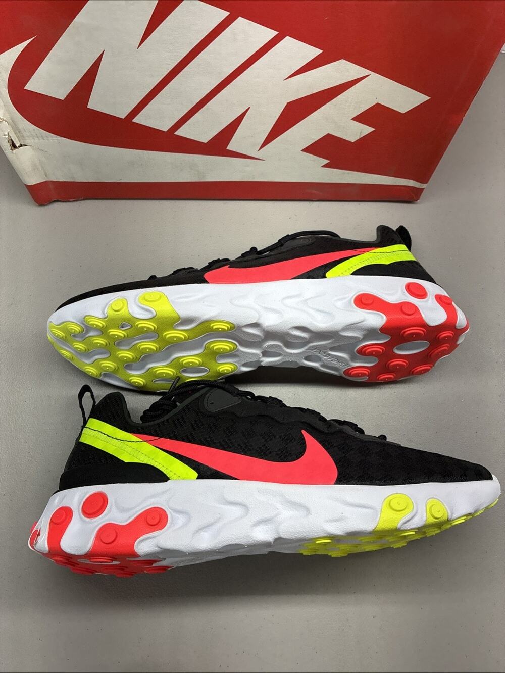 New Nike Men 10.5 React Element 55 Shoes Black Crimson White Yellow CJ0782-001
